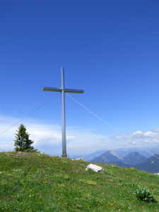 La croix de Rossanaz reconstruite en 2013.