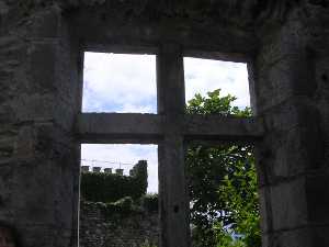 Les fenêtres du chateau de Miolans.