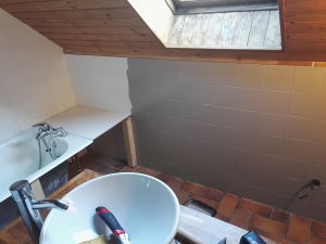 einture de la faience en cours.