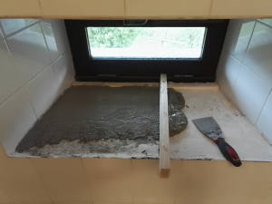 Puis ragréage pour donner de la pente.