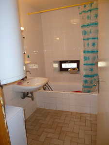 Salle de bains avant travaux.