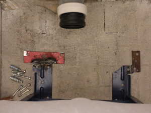 Les deux pièces soudées qui prolongent le bati au bon emplacement.