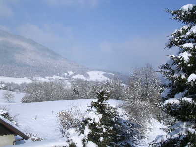 Vue depuis la terrasse, en hiver.