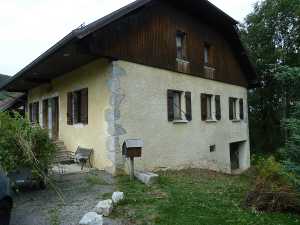 Coupe des corêtes, à l'emplacement des balcons.