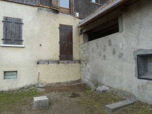 Le chantier de démolition est fini, place aux charpentiers.