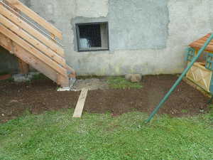 Puis ré-engazonnement du périmetre.