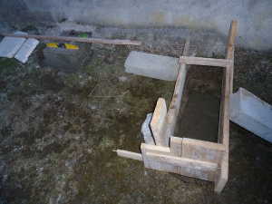 Fondation  de l'escalier de la terrasse.