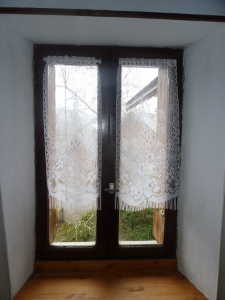 Les fenêtres qui datent de la création de nos gites (1983).