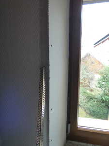 Angle brut des placo avant pose des cornières.