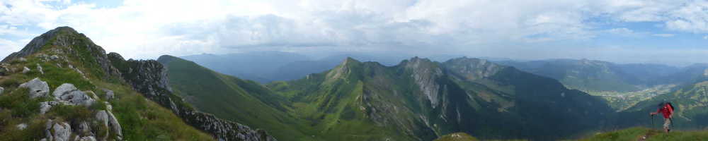 Panorama du sommet du Pécloz.