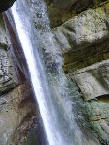 La cascade principale d'Angon, au bout du chemin.